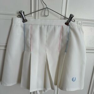 Fred Perry Women’s Sportswear Vintage pleated tennis skirt / skort